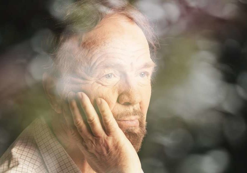 senior-man-with-Alzheimers | Understand Alzheimer's Disease: What Are The Causes And Treatments | feature