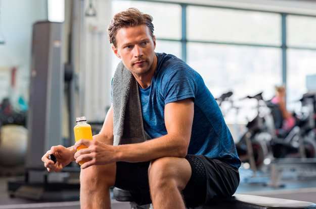 blonde-man-resting-drinking-juice-after-training-t…onnection-between-metformin-and-weight-loss-ss | Metformin and Weight Loss: 4 Things You Need to Know