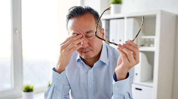 asian-mature-man-tired-working-from-home-brain-fog-fatigue-headache-ss