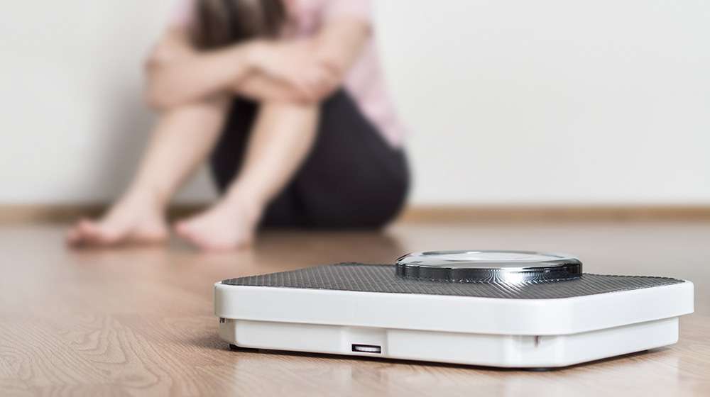 Weight-loss-fail-concept-ss-feat | What Is A Weight Loss Plateau And How To Break It