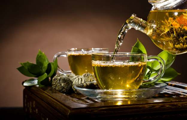 green tea How to Wake Yourself Up and Prevent an Afternoon Slump