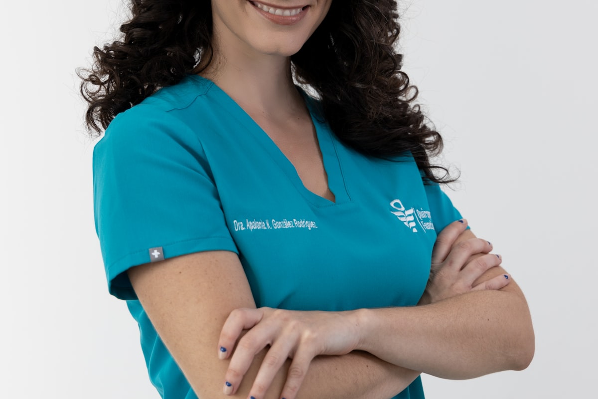 Vibrant plate of nutrient-dense whole foods on a rustic table - Yunique Medical