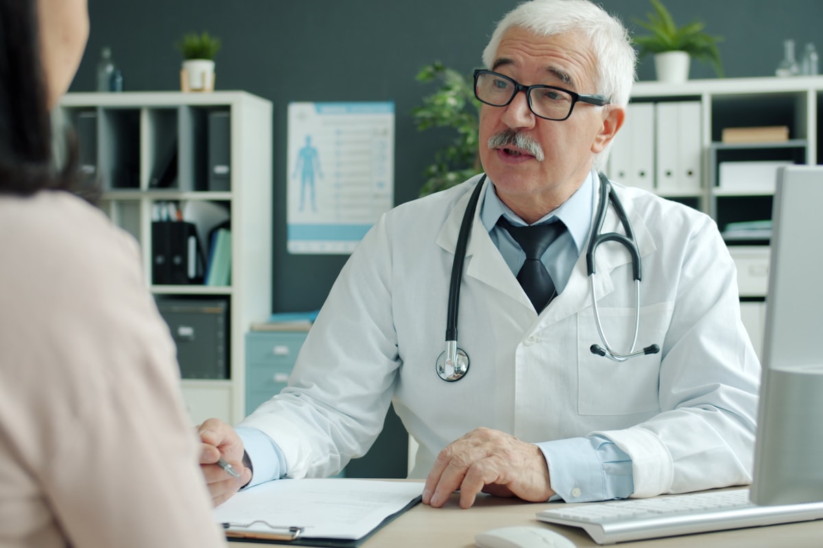 The YM Method® vs Traditional Medicine: A Complete Comparison for Patients - Yunique Medical - Yunique Medical